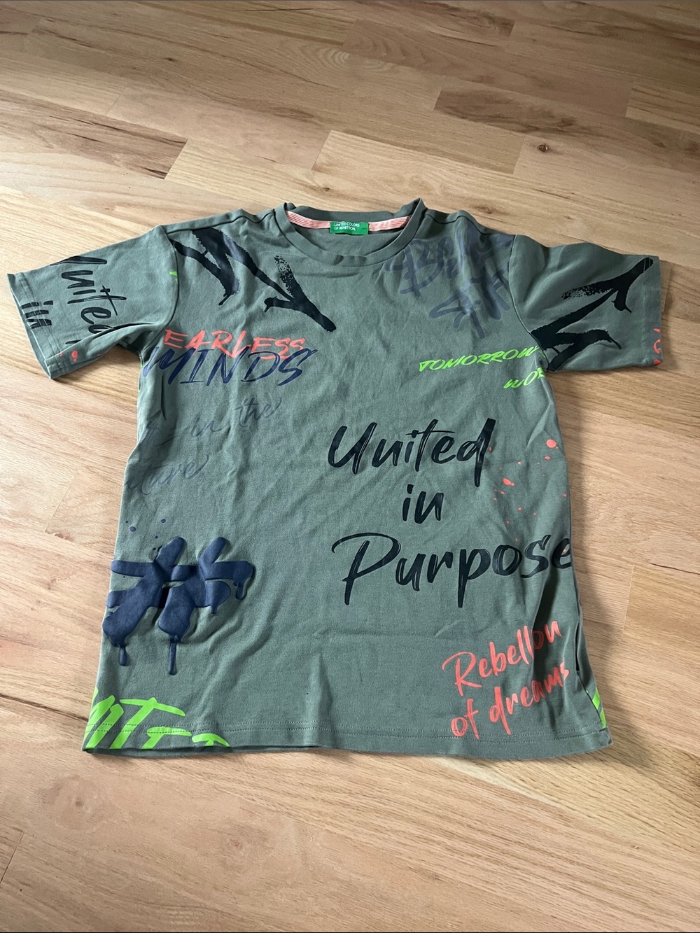 United Colors Of Benetton Olive Green Graphic Short-Sleeve Tee